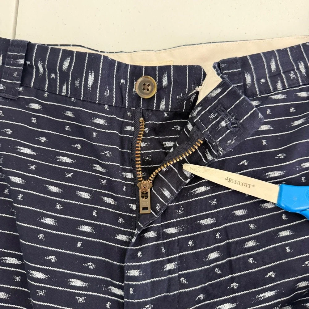 J. Crew Shorts Mens 36 Navy Blue Ikat Stripe Flat Front Casual Summer Preppy